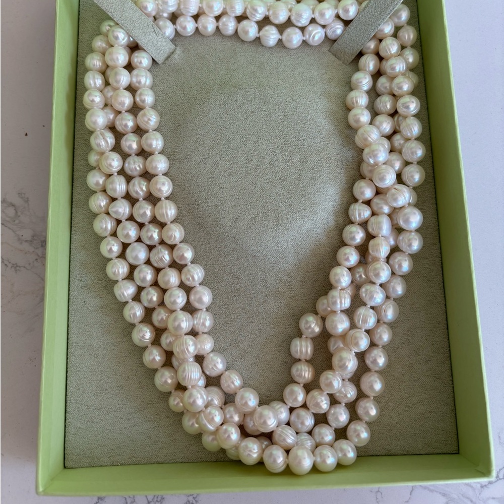 Ross Simon’s Endless Pearl Necklace 8-9mm